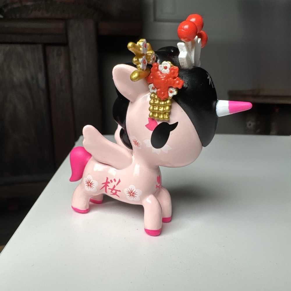 Tokidoki Unicorno Cherry Blossom Series SAKURAKO Pink Vinyl Collectible Figure - Picture 2 of 14
